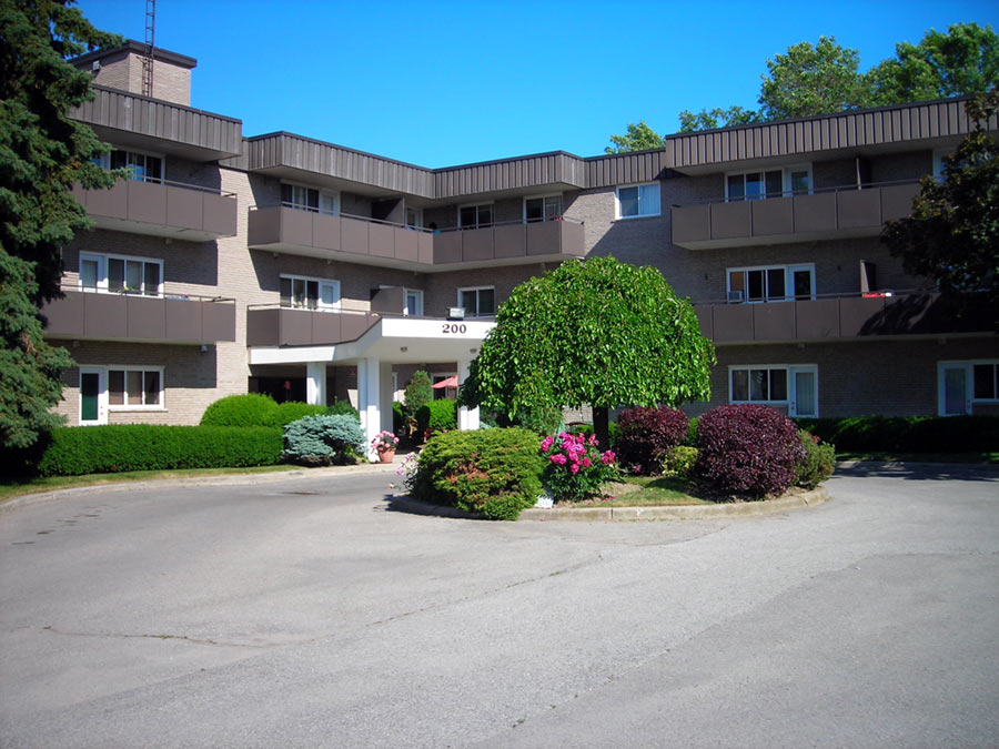 200 Mason Drive, Whitby, Ontario 200 Mason Drive